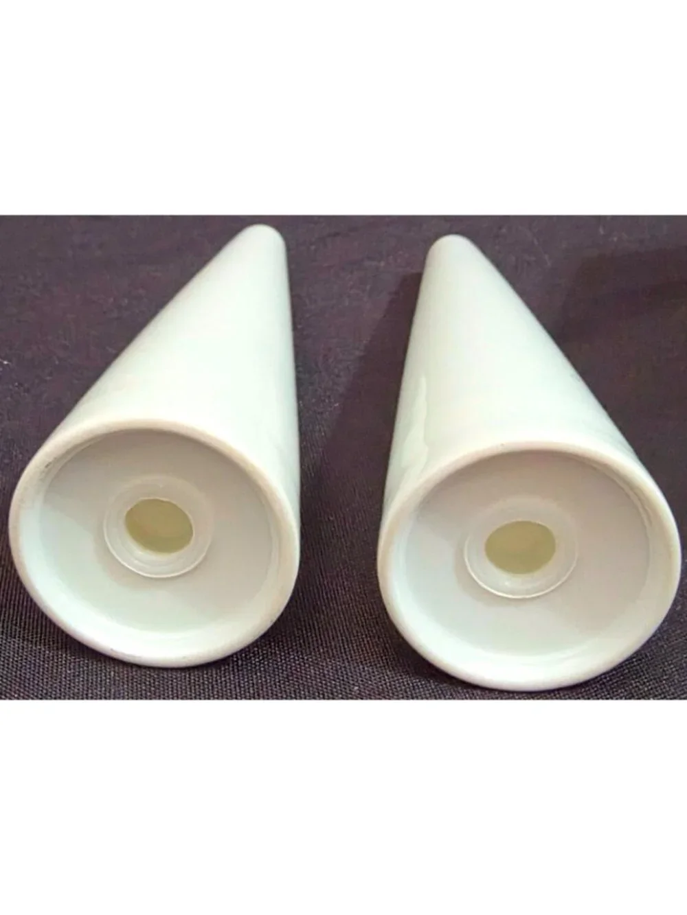 Otagiri Japan OMC SALT & PEPPER SHAKERS SET modern plain all white cone 4.625